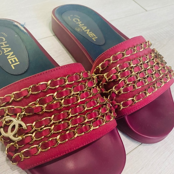 Chanel slides - Picture 2 of 5